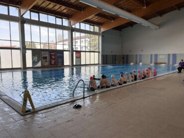 Škola plivanja za učenike IV razreda